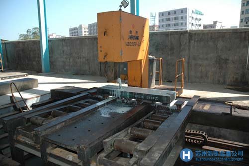 立鋸床實(shí)景